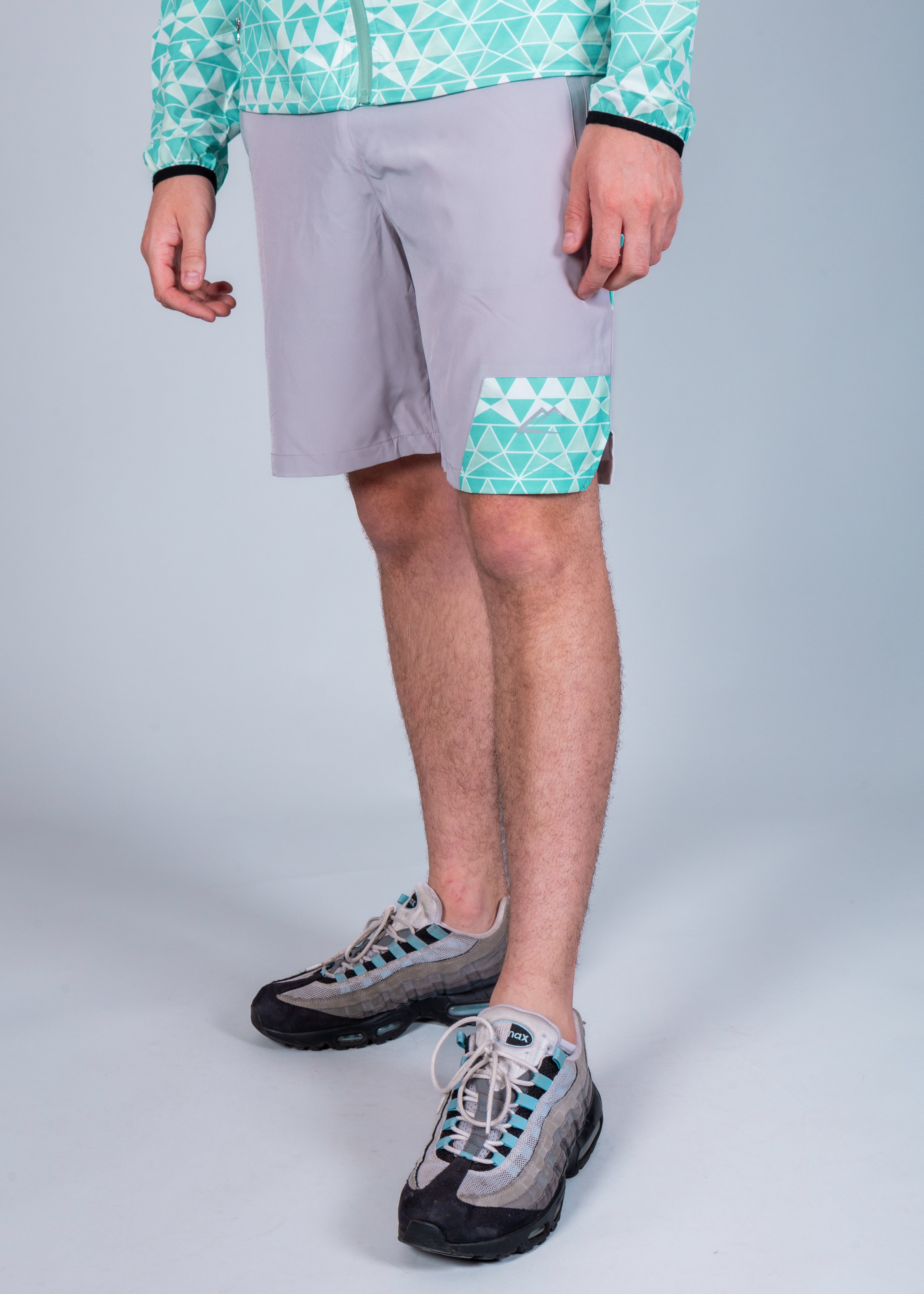 Cascade Shorts - Grey/Mint