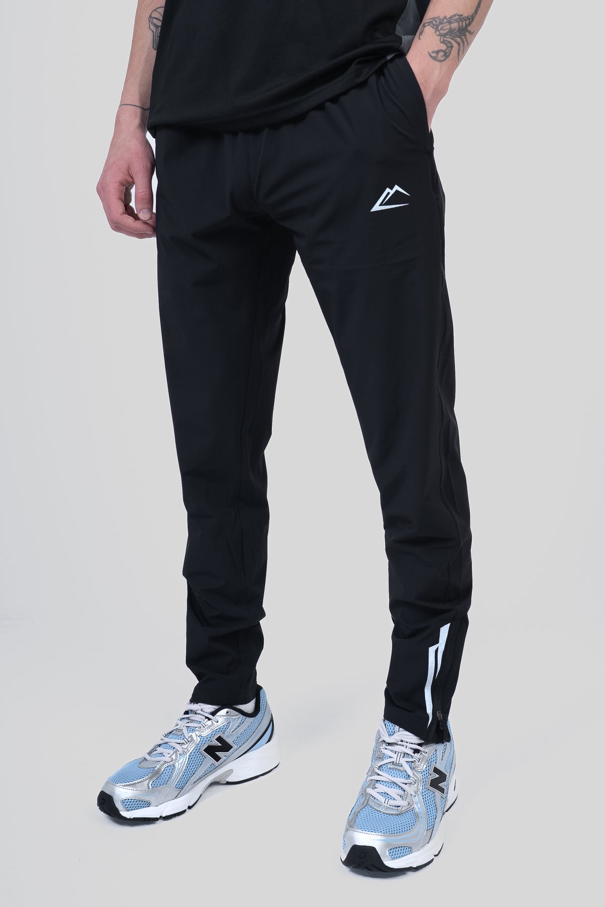 Tempo Tracksuit - Black/Gunmetal Grey
