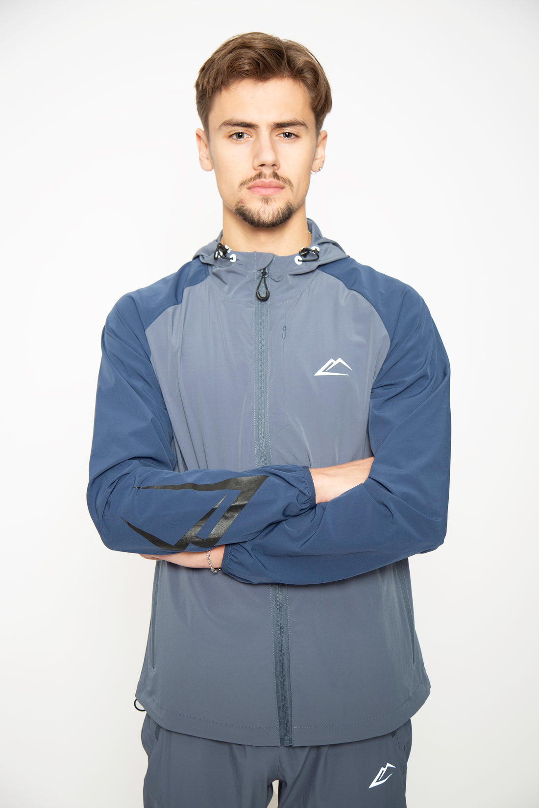 Apex Jacket - Cloud/Navy