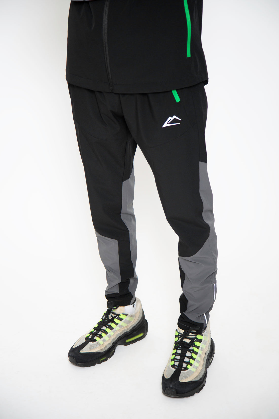 Apex Bottoms - Black/Ash Grey