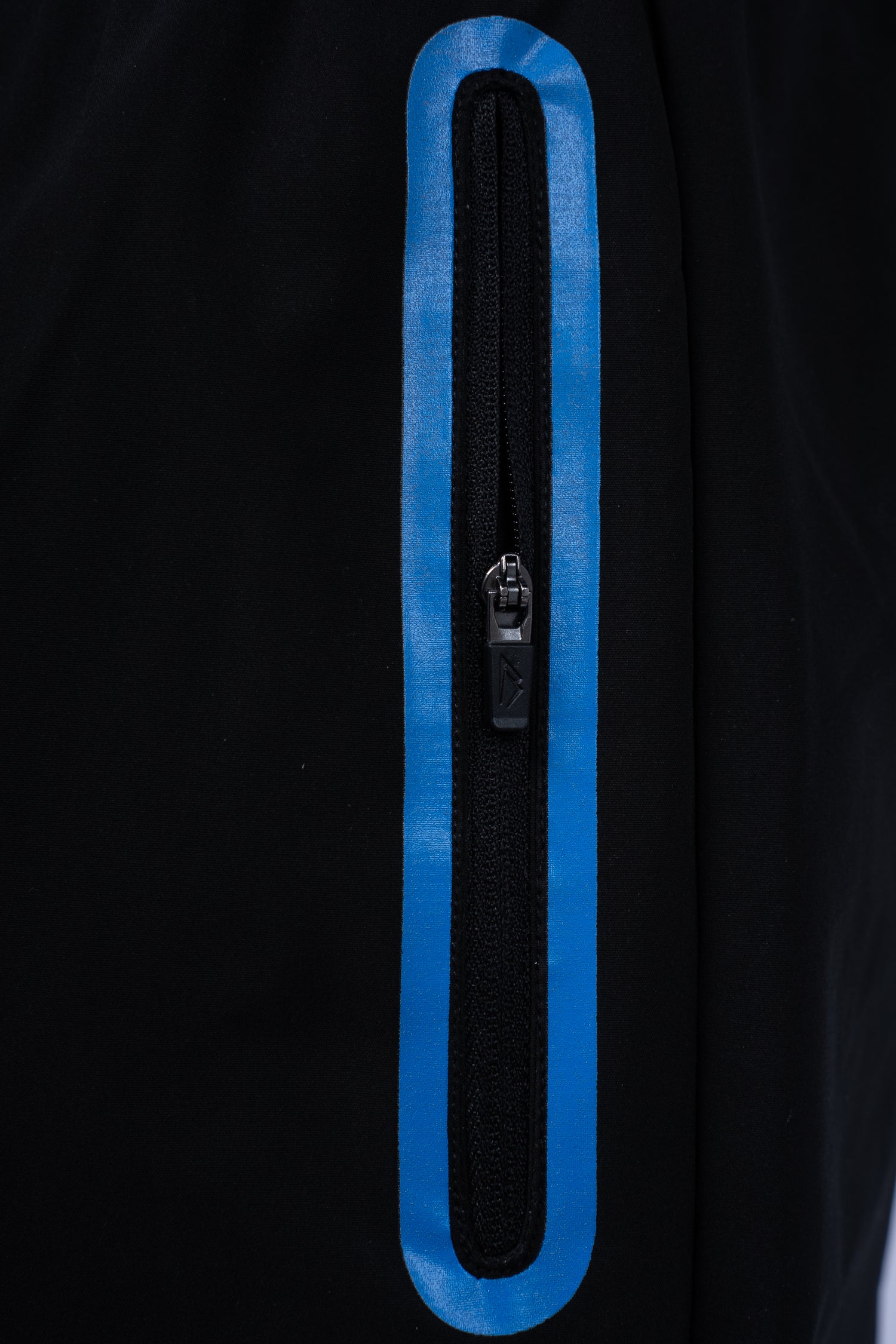 Strike Shorts - Black/Blue