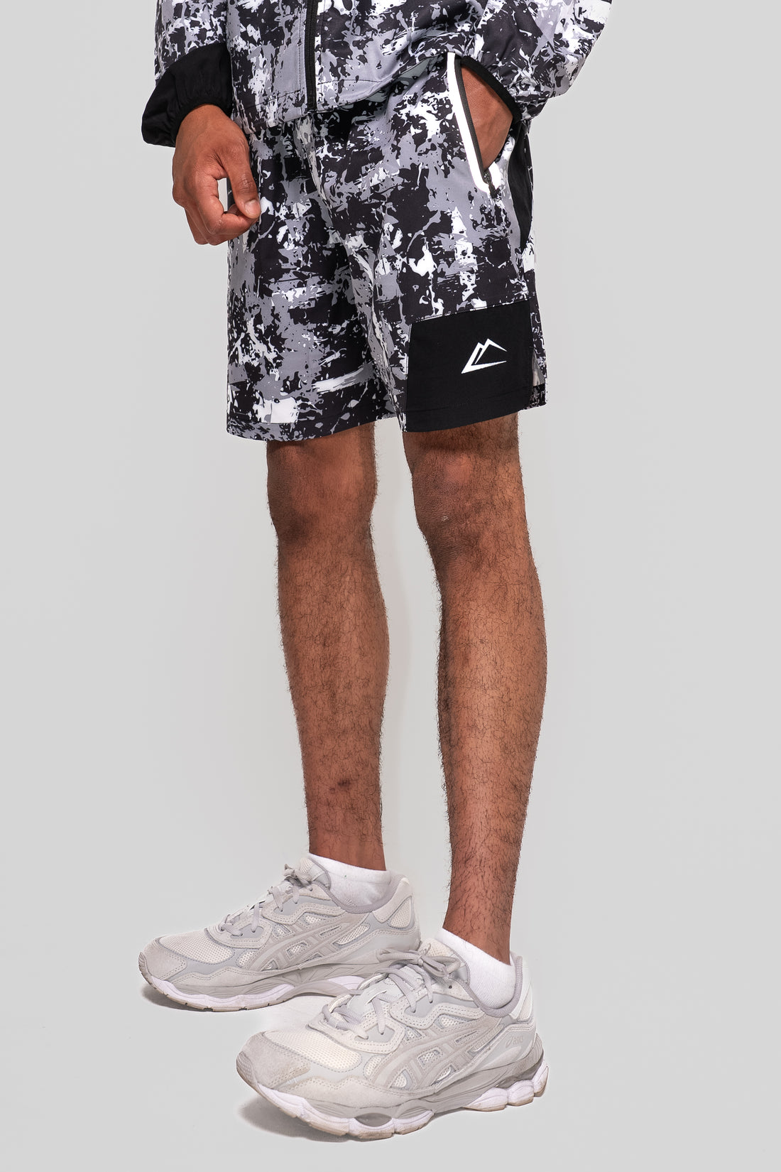 Colorado Shorts -  Grey/Multi