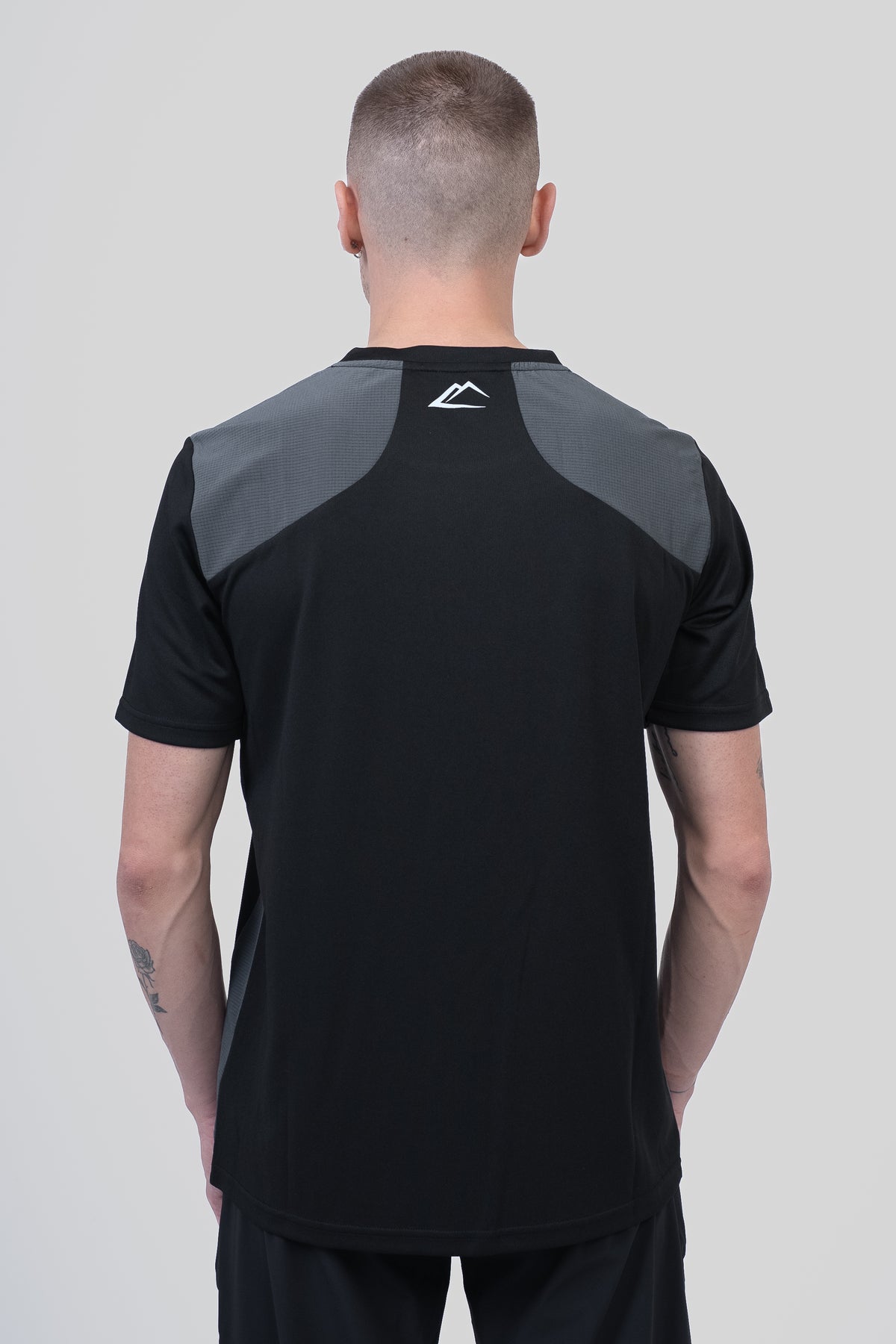 Tempo Tee - Black/Gunmetal Grey