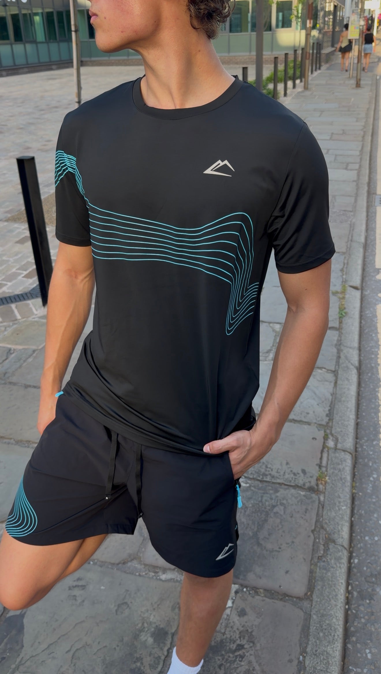 Wave 2.0 T-Shirt - Black/Turquoise
