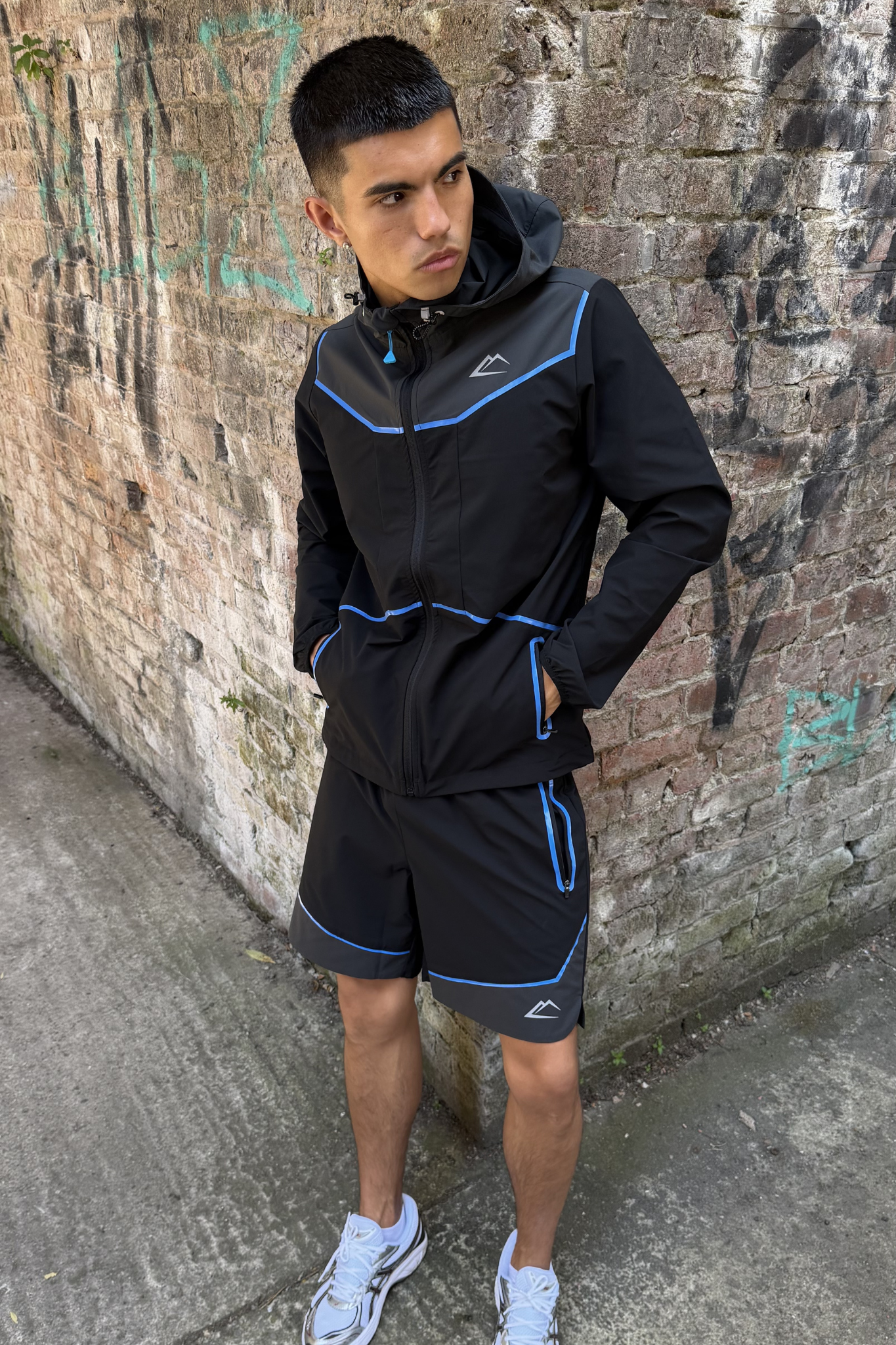 Strike Jacket Set - Black/Blue
